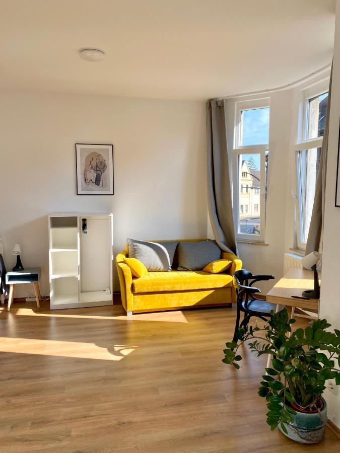 2 Rooms, Free Parking, 25 Min To Duesseldorf, 150 Mbps Wlan Duisburg Bagian luar foto